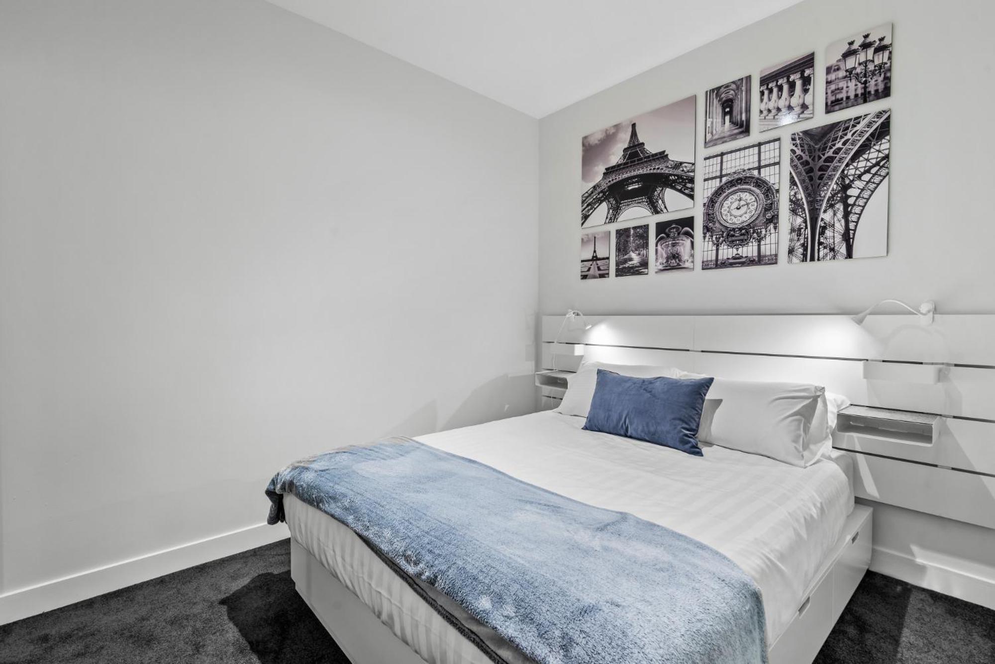 Stylish And Spacious 2-Bed Apartment เมลเบิร์น ภายนอก รูปภาพ